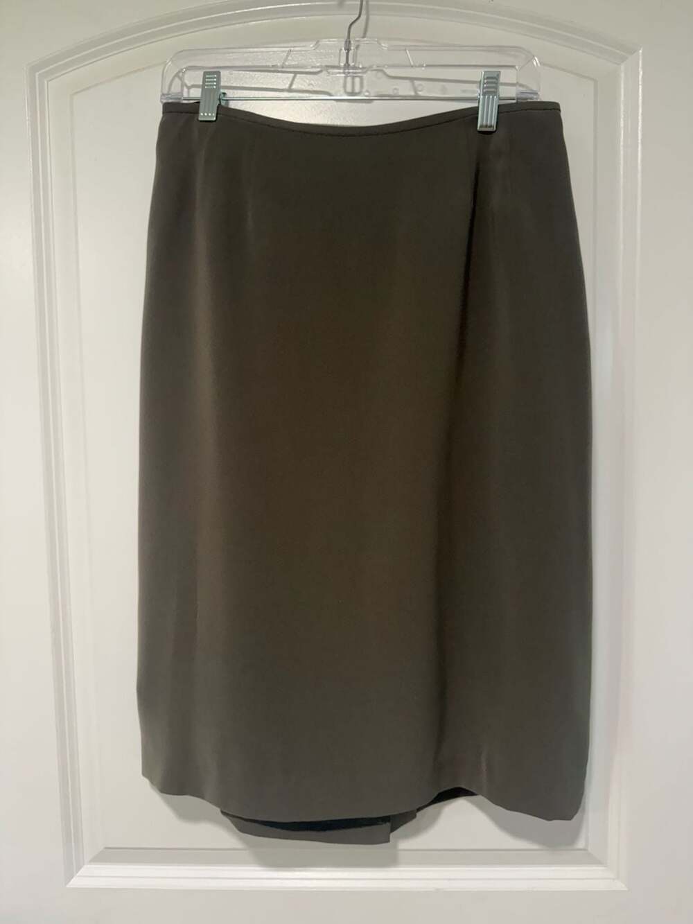 Muted Sage Green Midi Pencil Skirt Minimalist Quiet Luxury Workwear Women’s 10